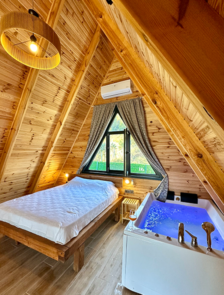 Greenlife Özel Isıtmalı Havuzlu Geniş 2+1 Bungalov