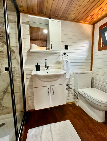 Sunday Kahvaltı Dahil Özel Isıtmalı Havuzlu Bahçeli 1+1 Tiny House